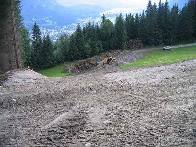 Verbreiterung der Olympiaabfahrt.