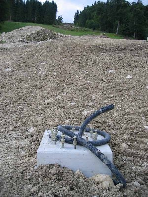 Und das letzte Fundament für heute! An der Talstationsausfahrt.