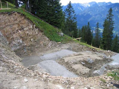 Bauarbeiten an der Bergstation.