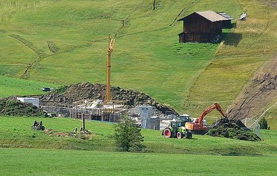 Die Talstationsbaustelle im Zoom.