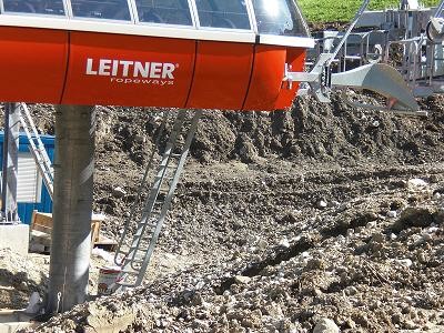 Vorderer Stationsteil mit Ausfahrtstrompete