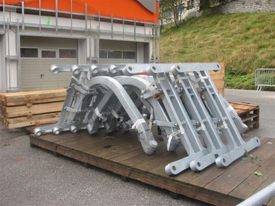 neue Aufhängung für die Gondeln