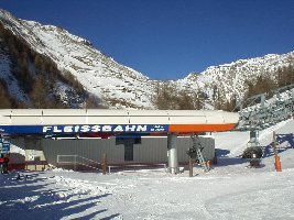 Nochmals die Station, die Bahn hat nur eine Kapazität von 1600 Pers./Stunde.