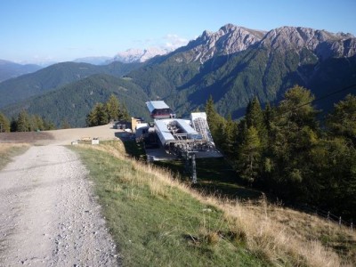 Belvedere-Talstation und neue Bergstation, die Spurbreite scheint gleich zu sein