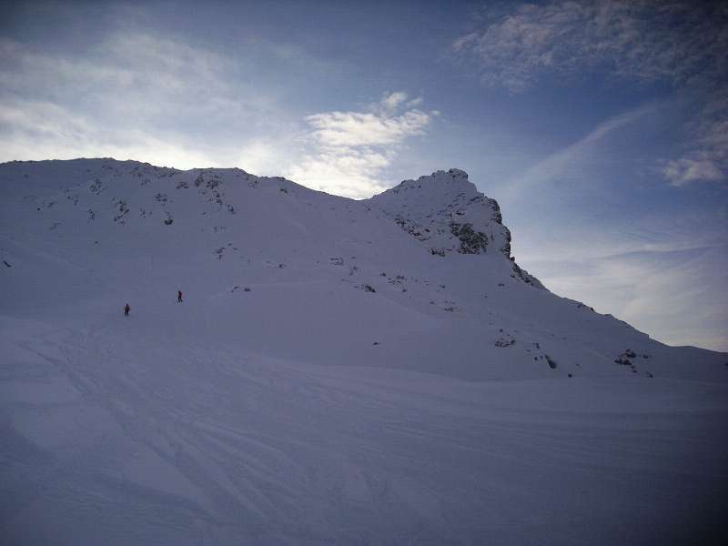 gipfel nord, diesmal am nachmittag. relativ wenig spuren, gibt es doch keinen rückbringer....