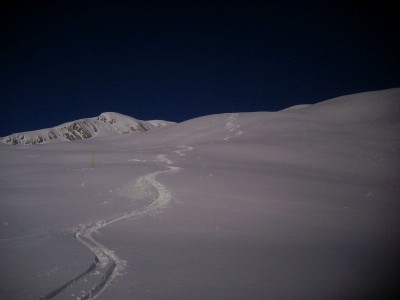 rätschenjoch war gegen 11 noch unverspurt =)