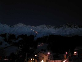 Beschneiung Weisshorn, Heimberg bei Nacht
