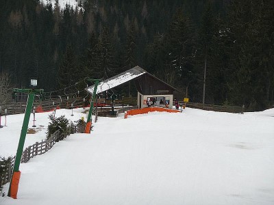 Die Talstation des Tellerschleppliftes Kressbachalm.