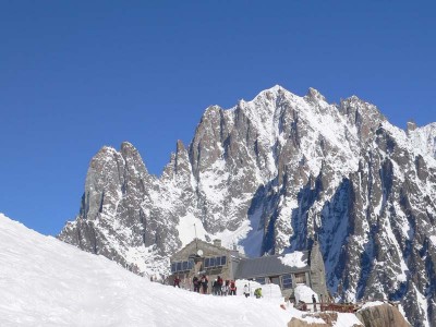Die Requin-Hütte; hier pausieren wir
