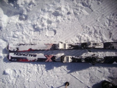 die linke bindung ist hinten, die andere noch vorne