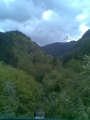 Die Linie, Stützen 2,3 und 4 stehen noch.