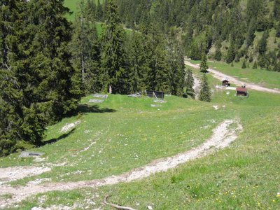 Esterberglift Kurvenstütze 1 und Talstation.