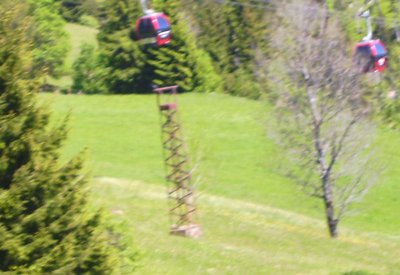 einzige noch bestehende Stütze des ersten Hopfgartner Sessellifts aus dem Jahre 1949