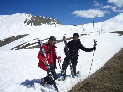 Zufriedene Gesichter nach der Abfahrt zum Umbrail auf 2500 m und das im Juni.
