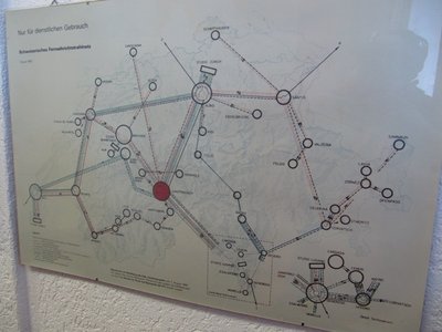 Der (nicht mehr ganz aktuelle) Verbindungsplan. Man sieht aber gut die frühere Bedeutung dieses exponierten Standortes in der Nord-Süd Verbindung