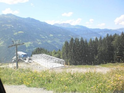 2010 Zell am Ziller Karspitzbahn 2 .JPG