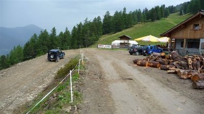 von hier besser zu sehen. ich stehe auf dem alten ziehweg