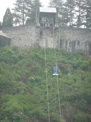 Zoomen wir doch gleich mal zur Bergstation.