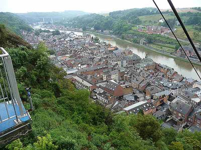 Netter Blick auf Dinant.