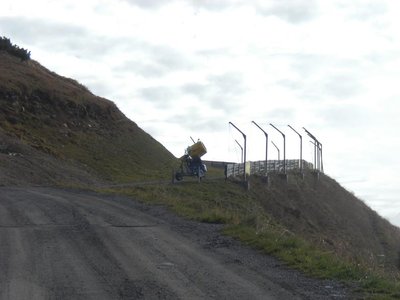 Die Schneekanonen sind auch schön aus ihrem urlaub zurück