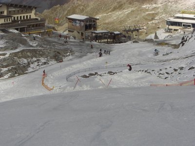 letztes Stück Abfahrt Fernerhaus zu Gletscherbus3. Es wird eng