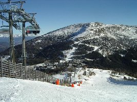 Blick in die andere Richtung zum Aineck mit der im oberen Bereich noch geschlossenen Diretissima.