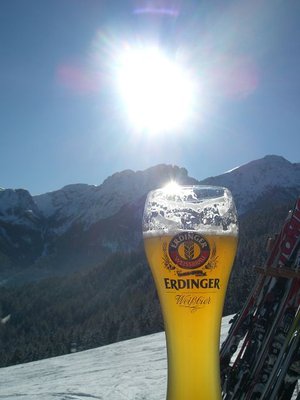 Perfekter Abschluss von perfekten Skitagen... wenn's nur kein Erdinger wäre :-)