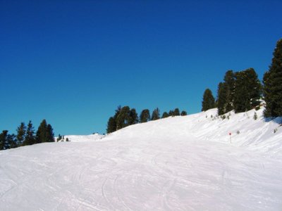 Auch das gibt es: völlige leere rote Kreuzwiesen-Abfahrt am gleichnamigen SL. Beste Abfahrt für mich heute
