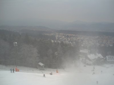 Weil die viele Kanonen läuften war es am Piste etwas Neblich