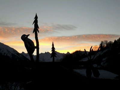 early bird gets the empty slopes...