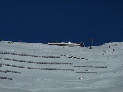 Bergstation/Restaurant Schönjoch im Morgenlicht