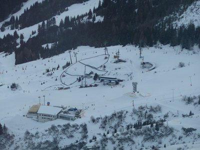 Blick von der Wonnealm auf den "Freizeitpark" Möseralm