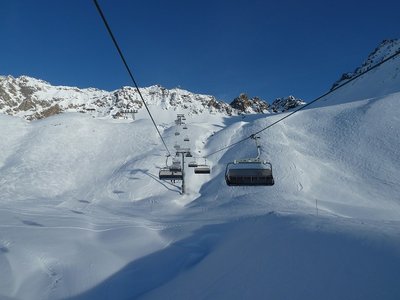 In der Arlenmähderbahn mit Blick auf die Valluga