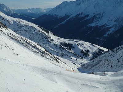 Blick aus der Schindlergratbahn über Steißbachtal und Gampen Richtung Inntal