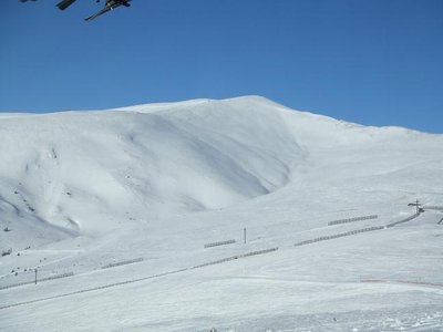 Blick von der neuen Almrausch-Piste zum alten Tanzstattlift bzw. zur Zinkenschlucht