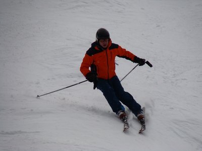 Respekt für diesen Einsatz Chasseral. Mit der Kamera in der Hand die schwarze  Buckelpiste runter und dabei auch noch Haltung bewahren! Ich sag nur: crazy man
