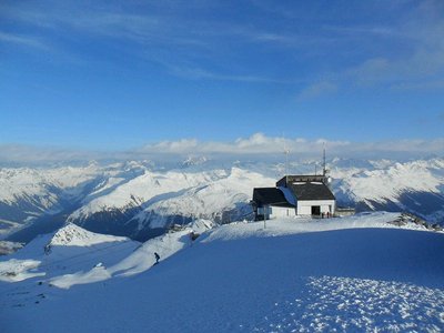rückweg nicht mehr via filisur sondern via weissfluhgipfel. davoser rundfahrt mal anders =)