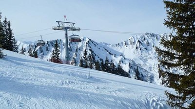 knapp unterhalb der Bergstation