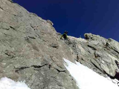 geschätzte 15 Meter