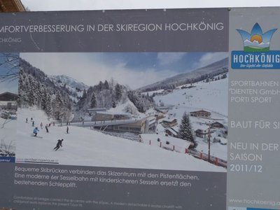 Plakat an der Talstation.JPG