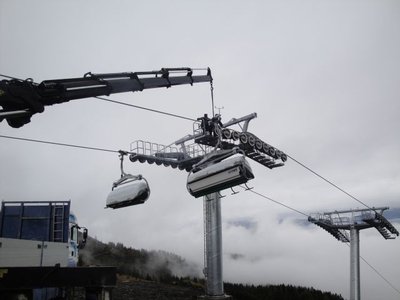 Leitner 8KSB/B auf der Planai.<br />Hoffe, man kann die Stütze einigermaßen gut erkennen