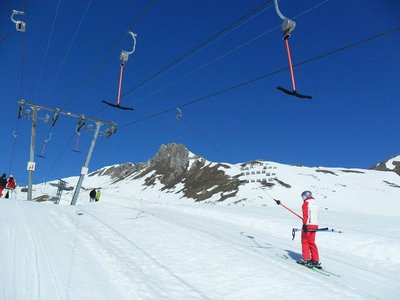 furka. am nachmittag lief nur noch einer der lifte