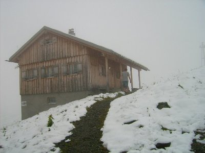 Das Selbstversorgerhaus im Schnee