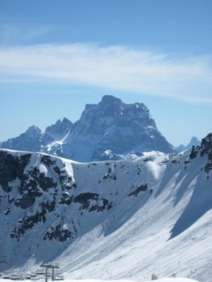 Der vielleicht schönste Dolomitengipfel: Monte Pelmo im Zoom