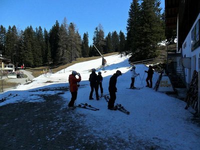 der kunstschnee am schifer hat im winter gestört, doch jetzt ist er supi ;-) wie lange wohl noch?