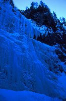 Gewaltige Eiskaskaden