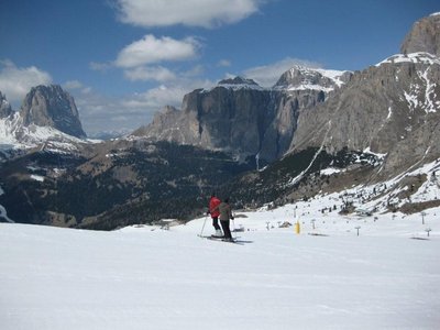 die eindrucksvolle Ciavazes-Wand der Sella