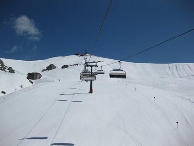 ... auch hier. Die offpiste Hänge waren nachmittags ein Traum