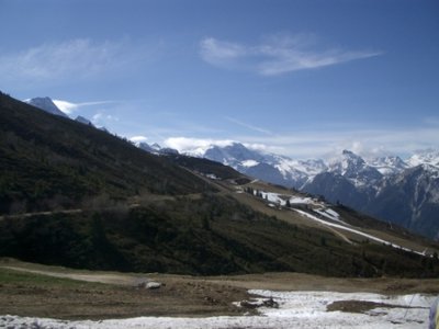 Borsellier - zusammengeschobene Schneereste
