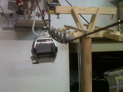 Gondel 07 Talfahrt Stütze 5.jpg